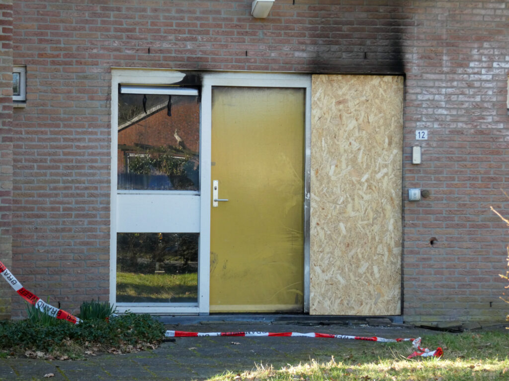 2010798-1024x768 Nachtelijke brand zorgt voor zichtbare schade aan woning aan Sparrenlaan in Assen