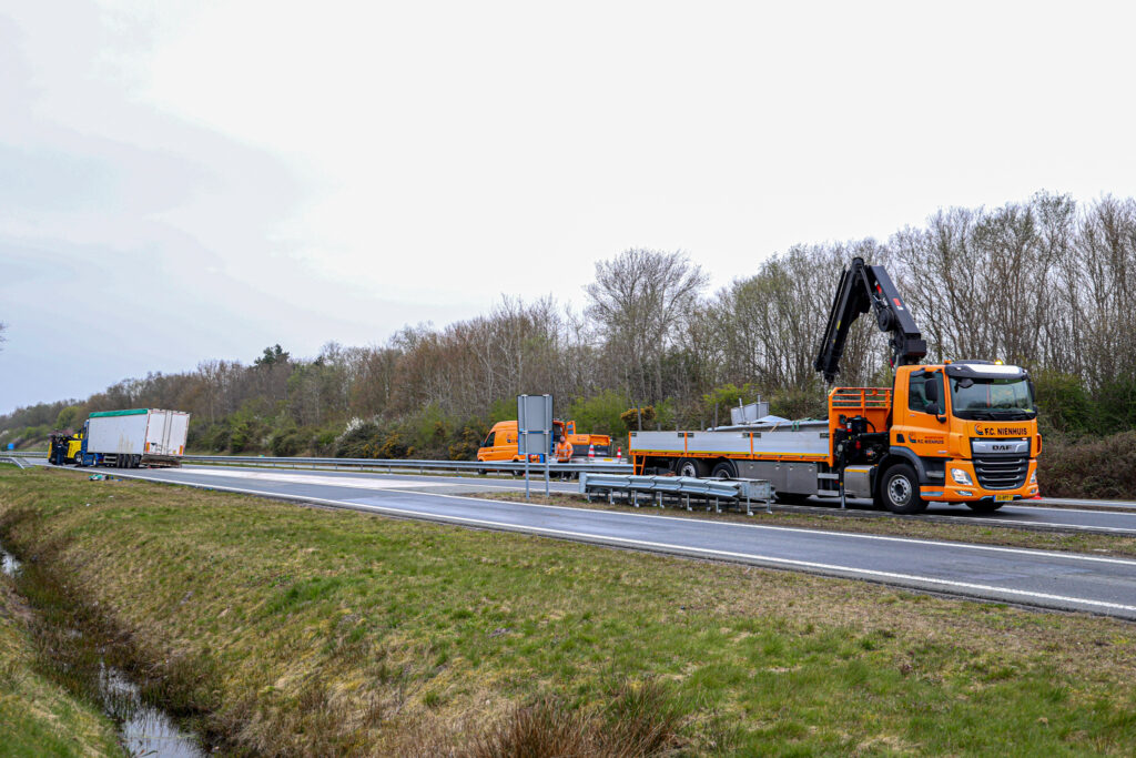 208A5272-1024x683 N381 bij Oosterwolde afgesloten na ongeval met vrachtwagen