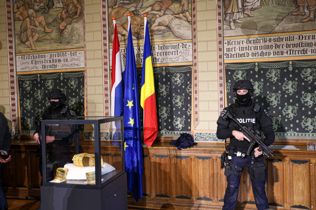 208A5816-1024x683 Persconferentie over gevonden gouden helm bij de kunstroof uit het Drents Museum