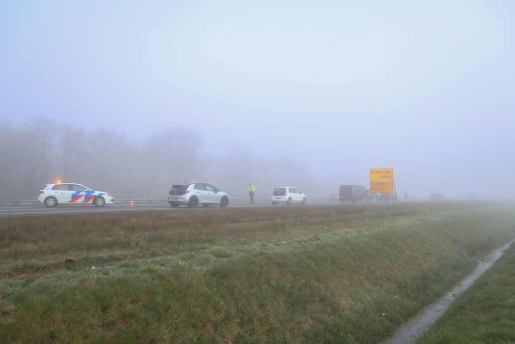 208A9320-1024x683 Lange file op A28 bij Hooghalen na ongeluk in dichte mist
