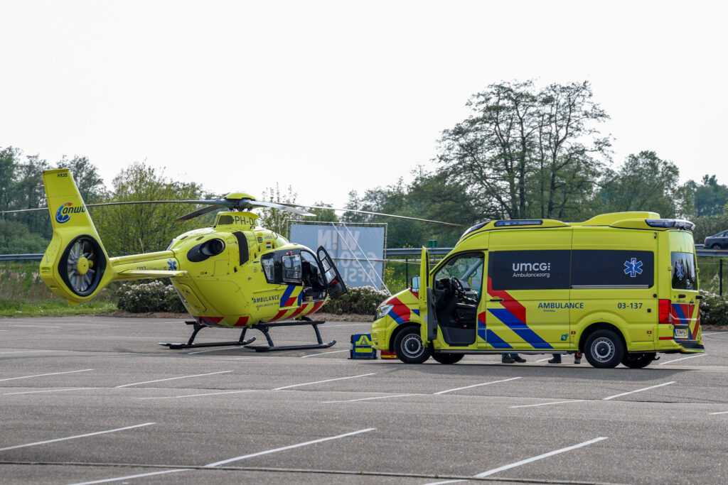208A3272-1024x683 Rendez-vous met traumahelikopter in Beilen na ernstig motorongeval bij Zwartemeer