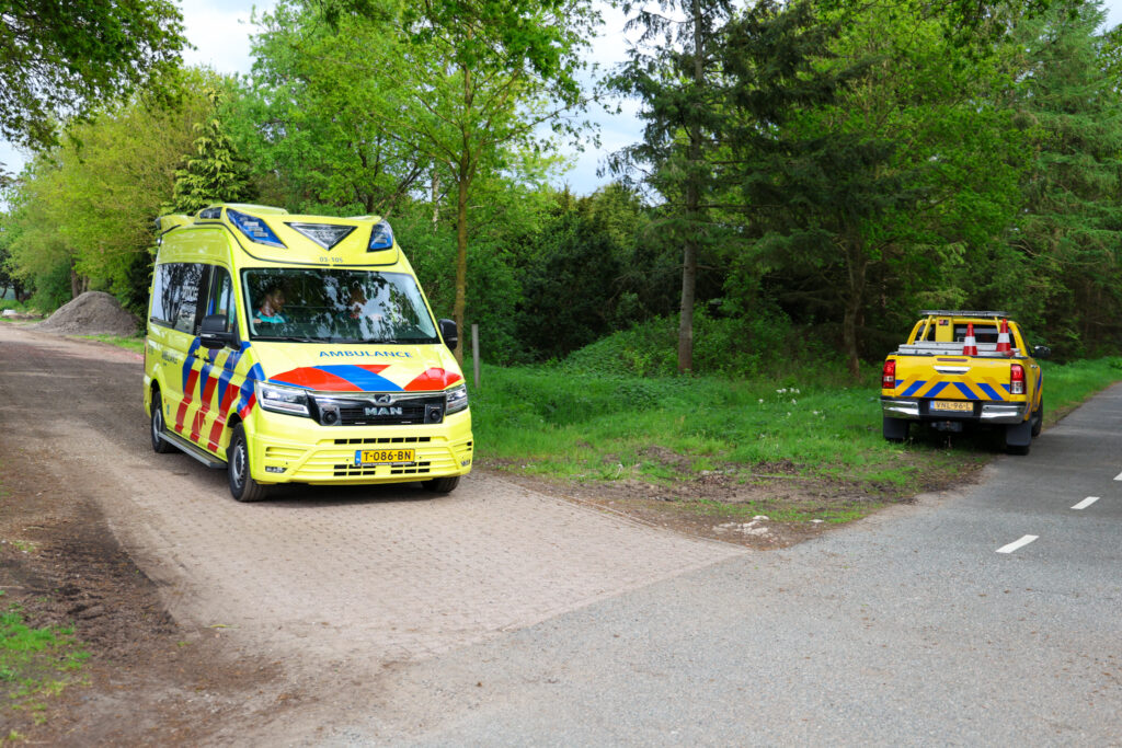 208A5209-1024x683 Auto beschadigd na ongeval met hardloper in Nooitgedacht
