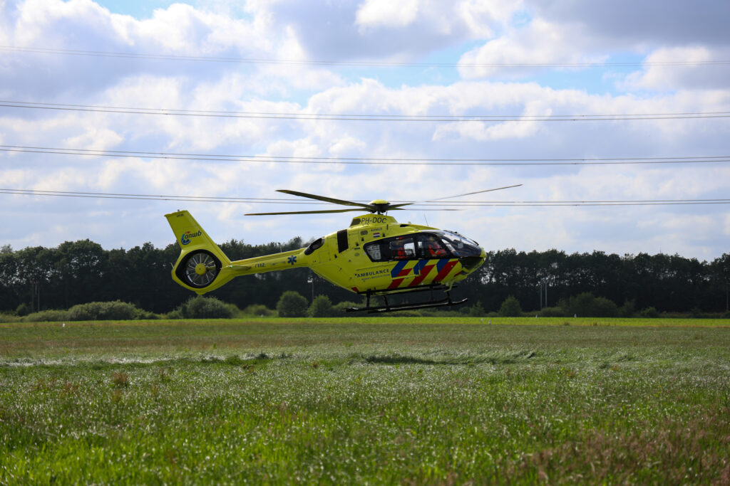 208A0242-1-1024x683 30-jarige man uit Assen ernstig gewond bij ongeval met vrachtwagen op N381 bij Beilen