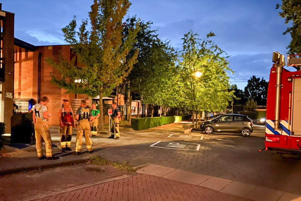 LO-1-1-1024x683 Brandweer urenlang bezig met gevaarlijke stof bij Cosis in Beilen