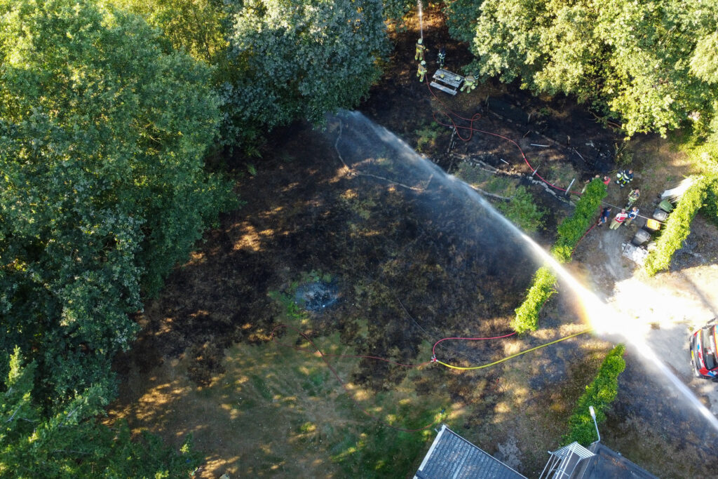 LO-1-12-1024x683 Brandweer groots uitgerukt voor brand in achtertuin in Hoogersmilde
