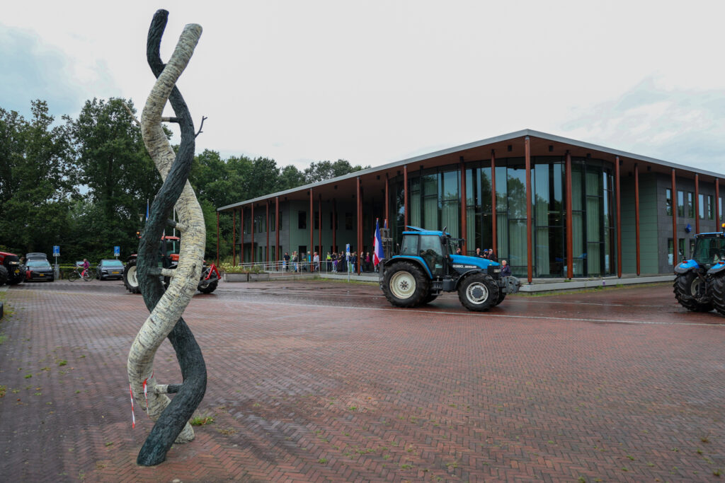 LO-1-56-1024x683 Boeren trekken met stikstofmars door Drenthe