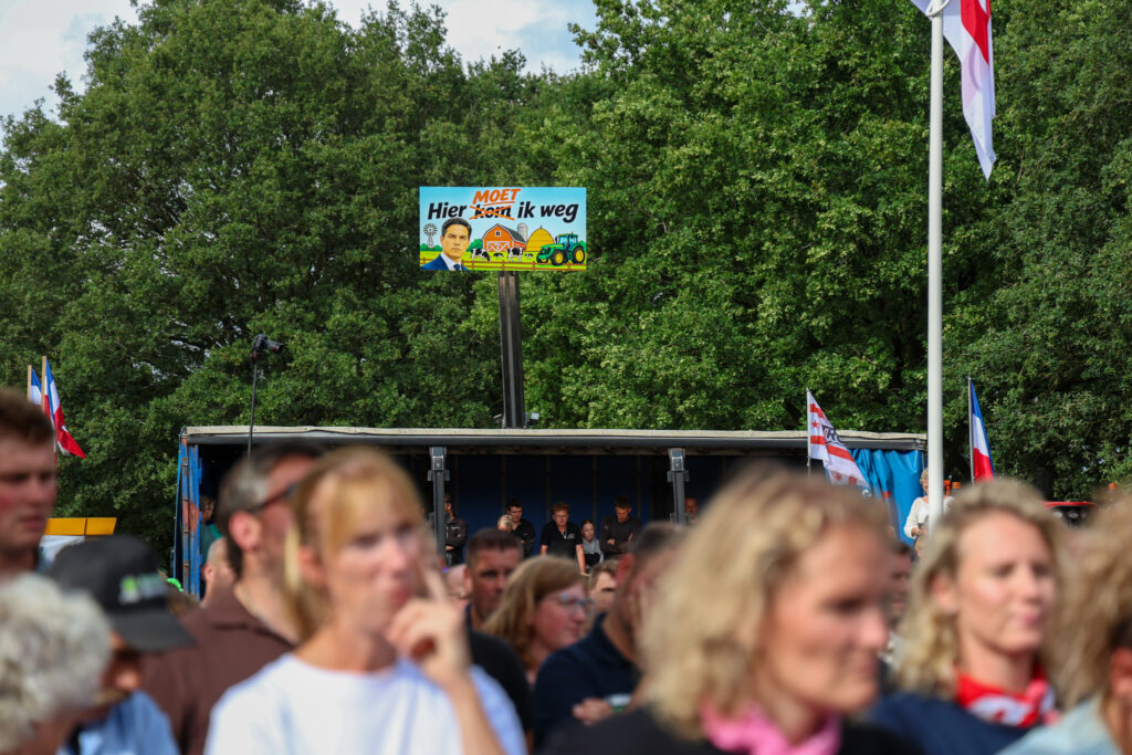 LO-1-67-1024x683 Duizend boeren sluiten actiedag af bij provinciehuis in Assen